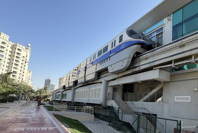 The Palm Monorail　棕榈岛单轨车